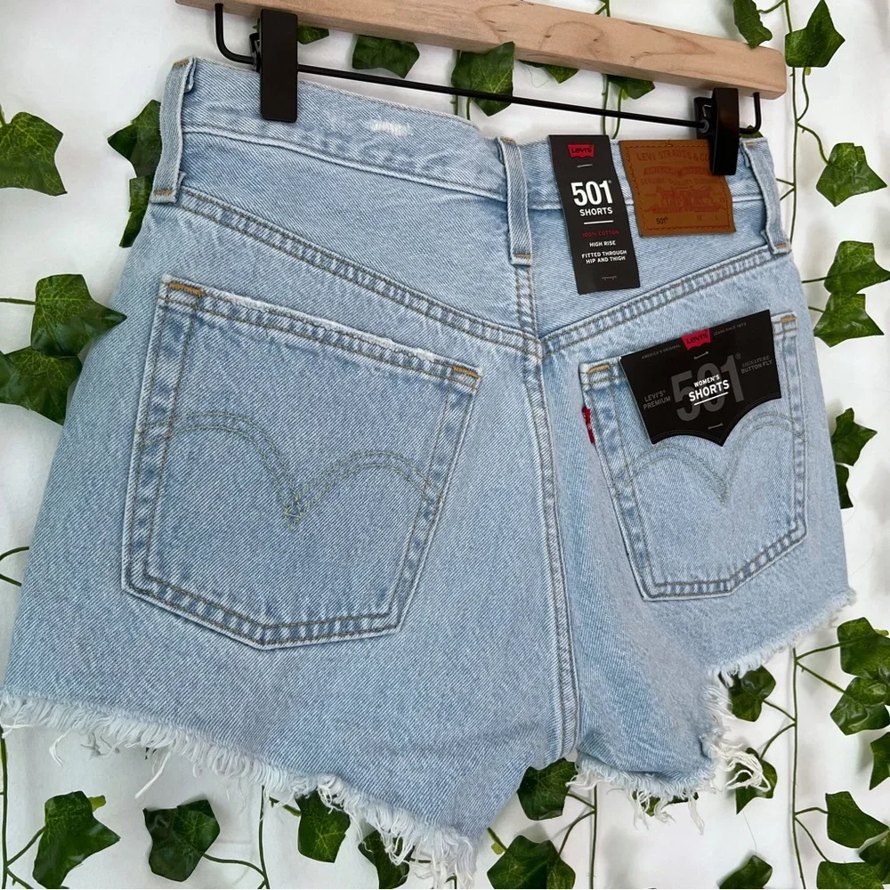 NWT Levi’s High Rise 501 Denim Shorts Size 28 - Picture 7 of 8